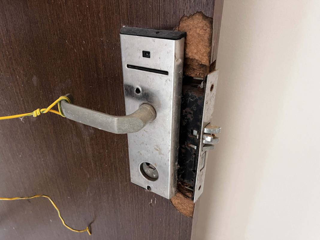 Marmaris'teki otelde çatışmanın izleri ilk günkü gibi! Erdoğan 15 Temmuz darbe girişimi sırasında konaklamıştı - Resim: 14